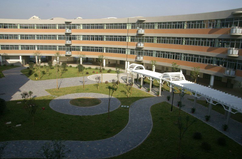 南京市金陵中學實驗小學圖片