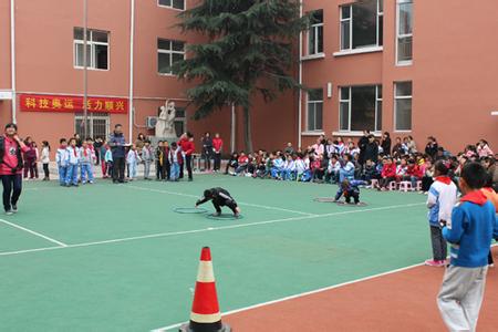 青島市北區(qū)順興路小學(xué)圖片