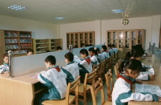成都市培華小學(xué)圖片