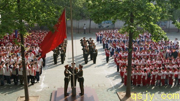 武漢市青山區(qū)建設一路小學圖片
