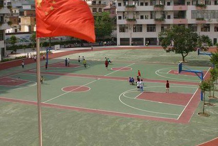 云浮市鄧發(fā)小學(xué)