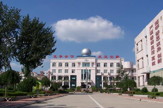 濟(jì)南市平陰縣實(shí)驗(yàn)中學(xué)圖片